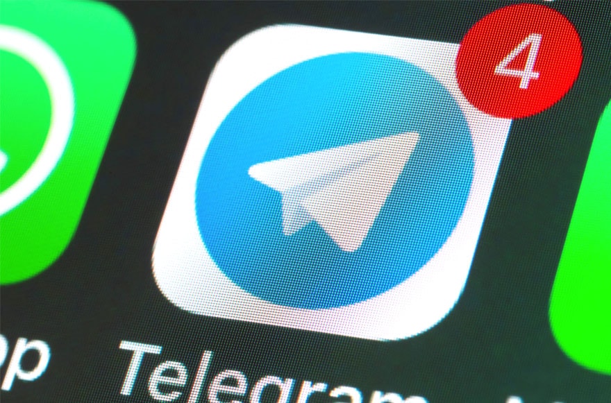 واتس اپ و تلگرام